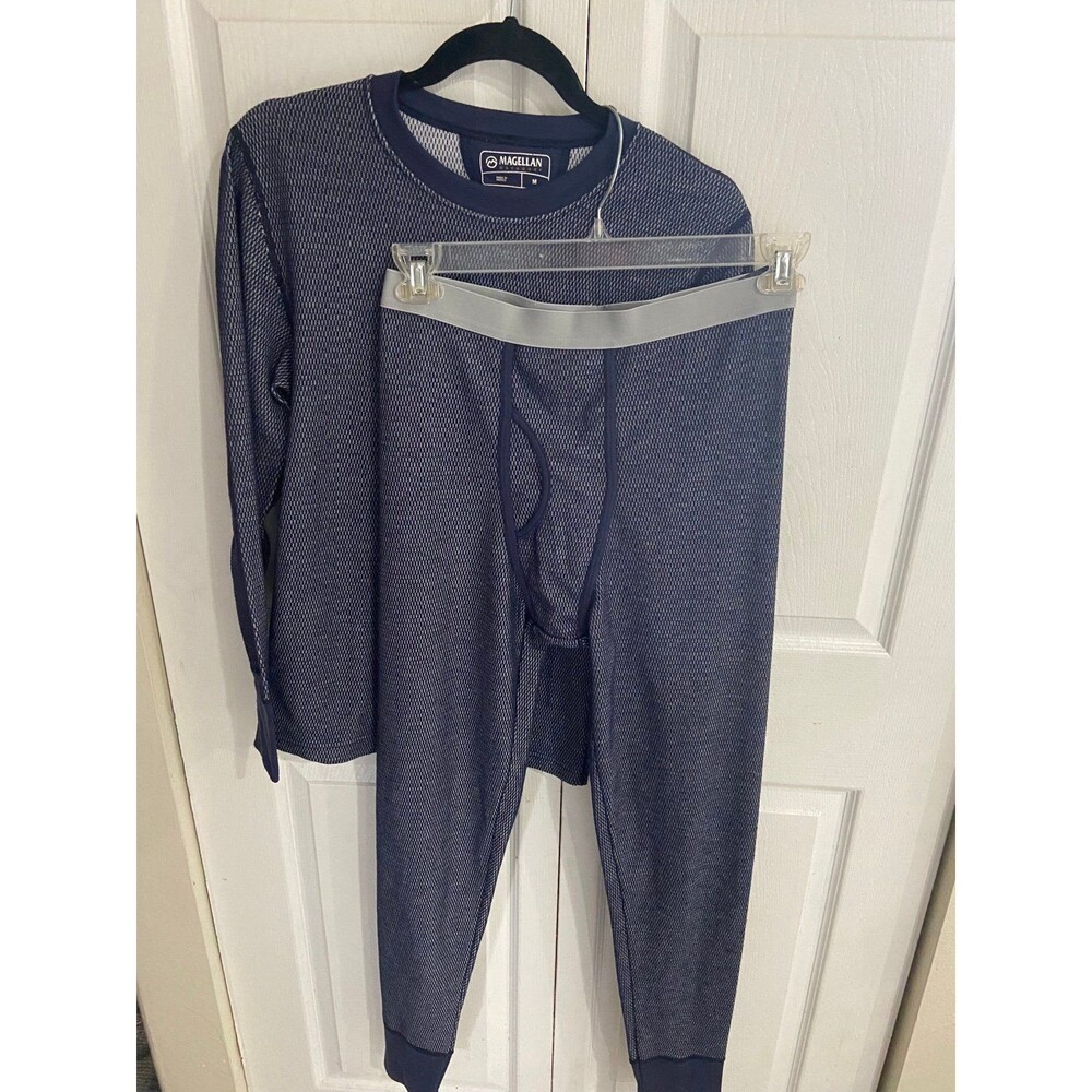 Magellan base layer thermal set mens size Medium